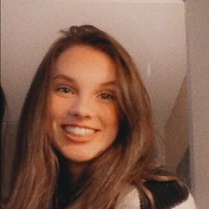 Meet your Posher, Ella